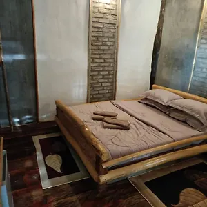 Cahaya Wooden Motel
