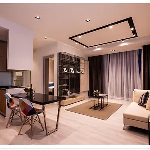 ***** Apartahotel Expressionz Professional By Mykey Malasia